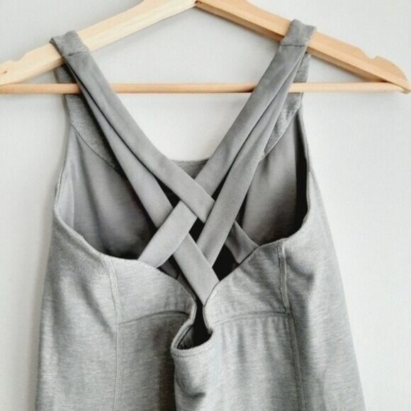 LULULEMON Tank Top Built-in-Bra Strappy Back Sz 8 Flawed - Picture 9 of 12